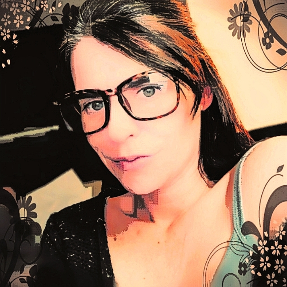 Meet your Posher, Christi Devine